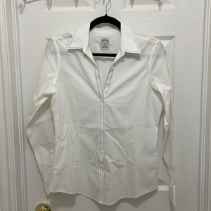 Brooks Brothers white non-iron button-down w/black contrast stitch. Size 6.